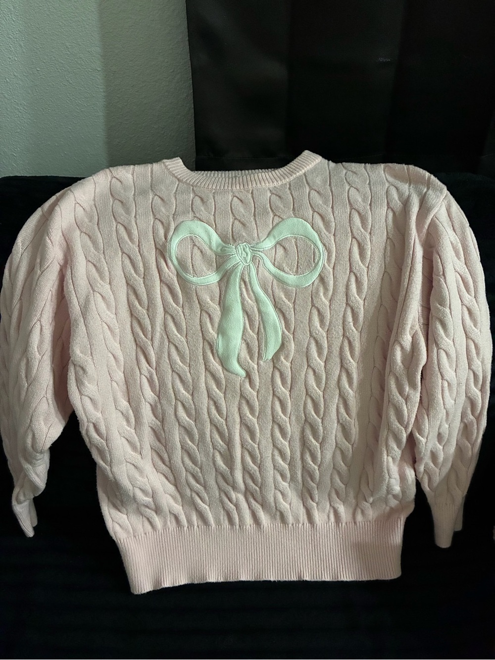 Bow-Appliqué Cable Knit Sweater - Light Pink